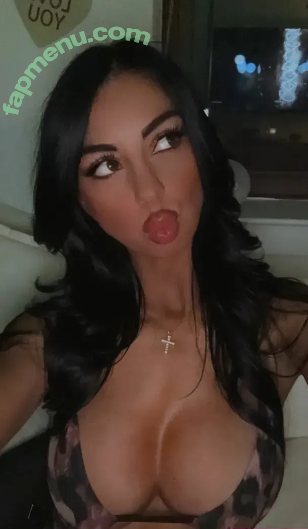 Wutangela nude photo #0025 (Wutangela)