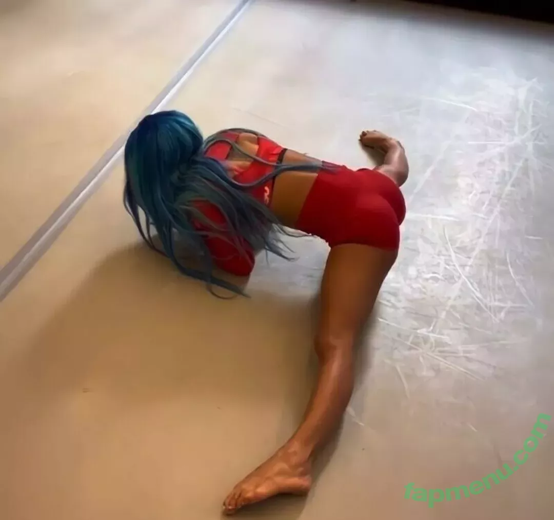 WWE Sasha Banks nude photo #0014 (SashaBanks / soxysasha)