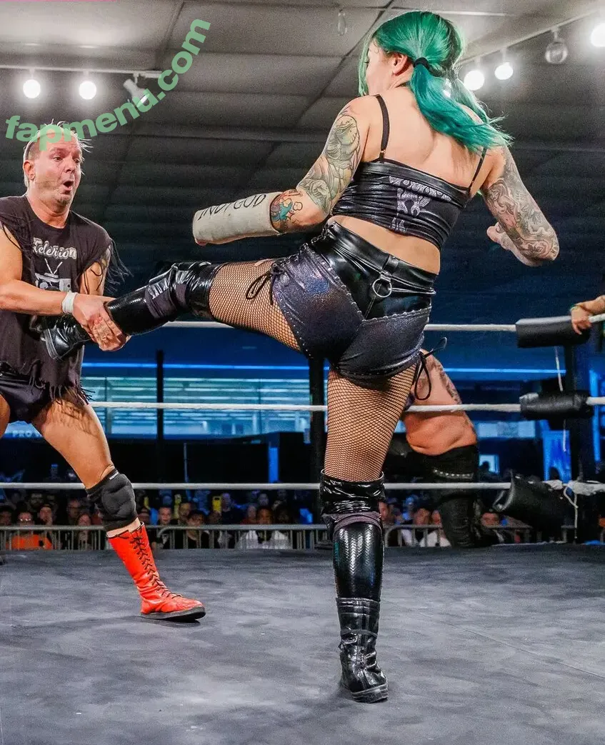WWE Shotzi nude photo #0265 (Shotzi Blackheart / ShotziWWE)
