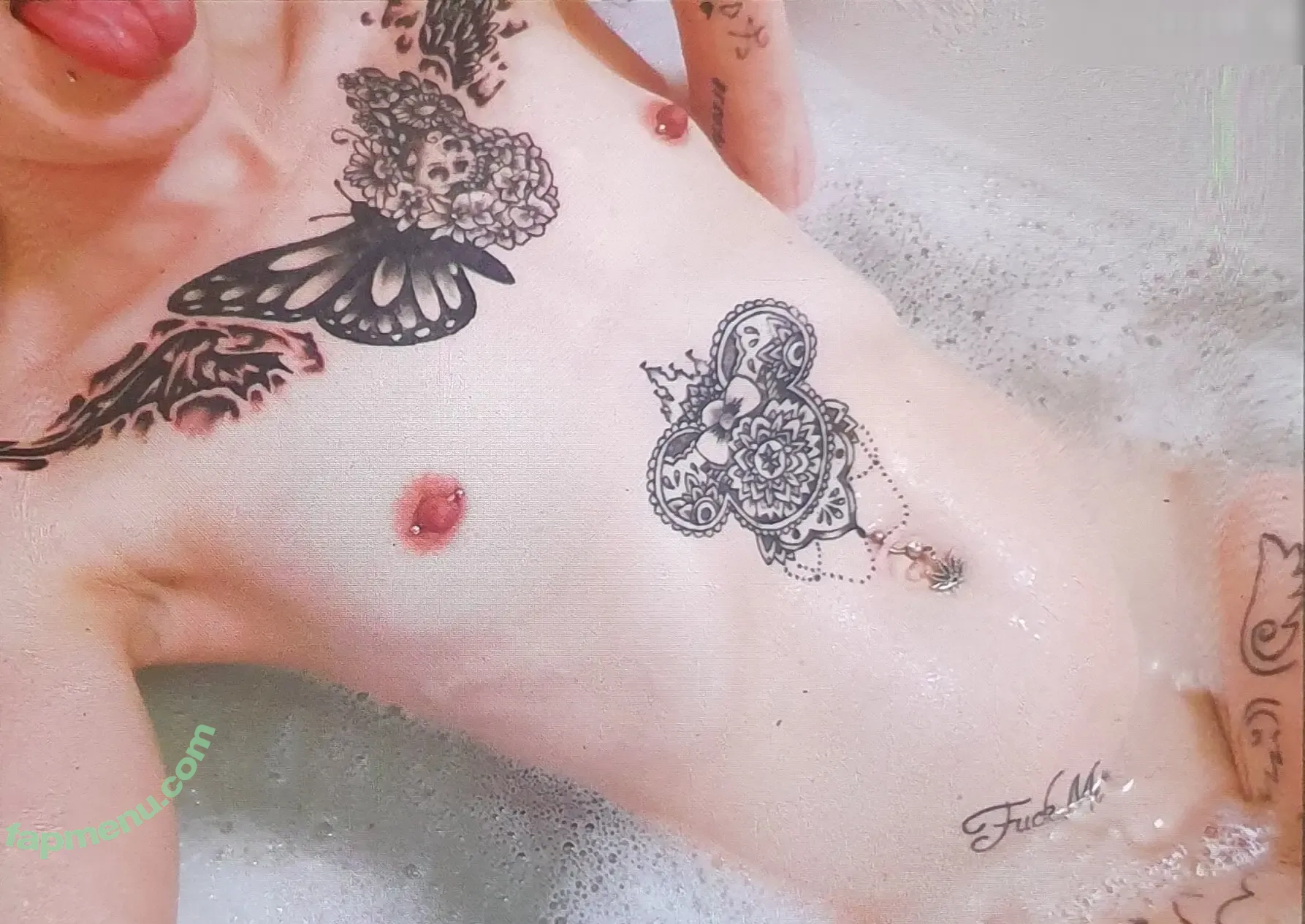 x_no_interest_x nude photo #0439 (x_no_interest_x.official)
