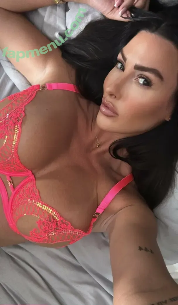 xalicegoodwinx nude photo #0002 (xxalicegoodwinxx)