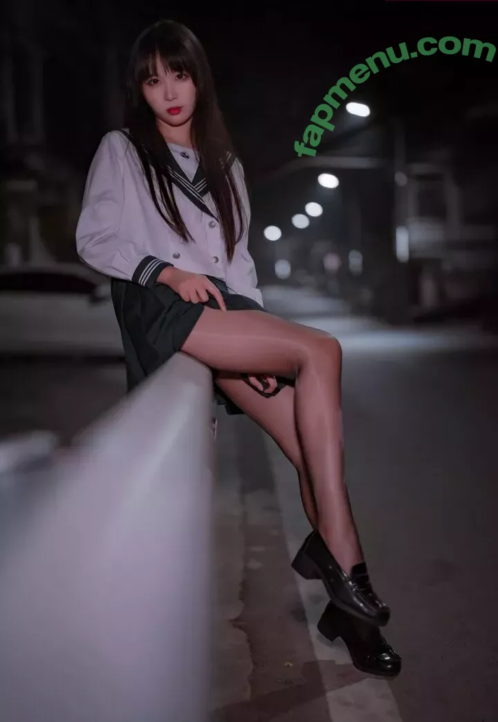 Xansoon nude photo #0023 (Xansoon)