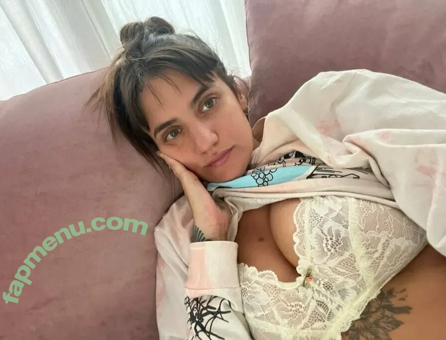 xcamilovx nude photo #0019 (xcamilinha)