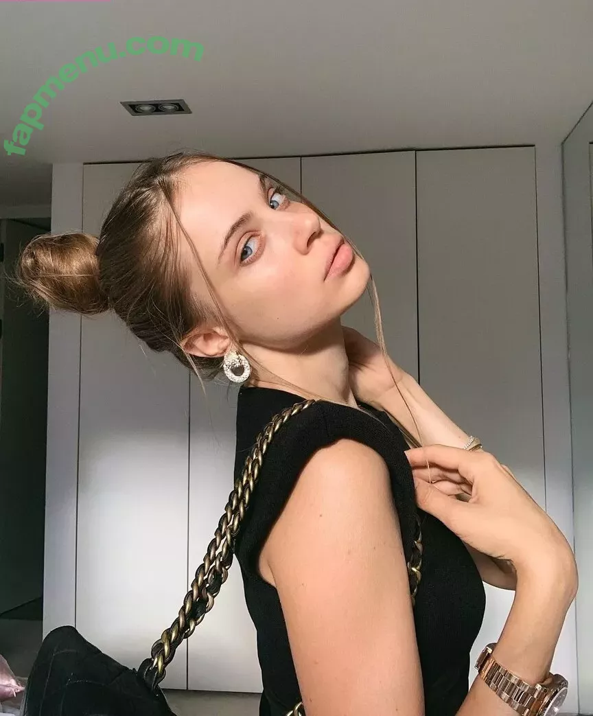 Xenia Tchoumitcheva nude photo #0121 (xenia / xeniatchoumi)