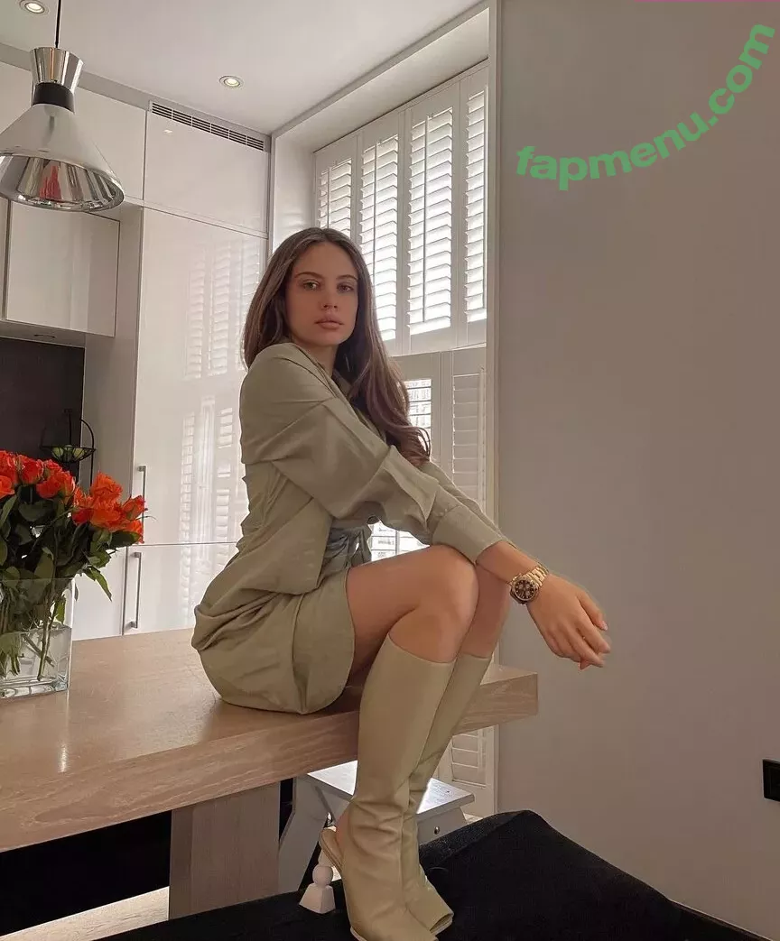 Xenia Tchoumitcheva nude photo #0170 (xenia / xeniatchoumi)