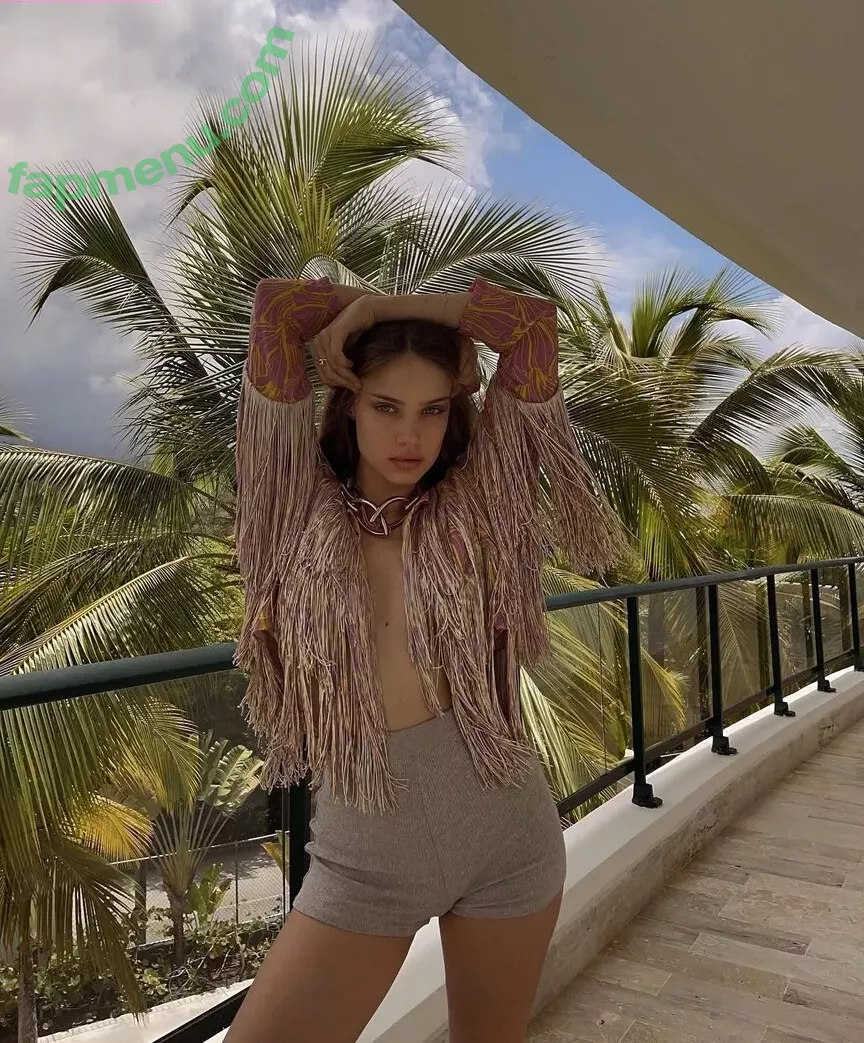Xenia Tchoumitcheva nude photo #0204 (xenia / xeniatchoumi)