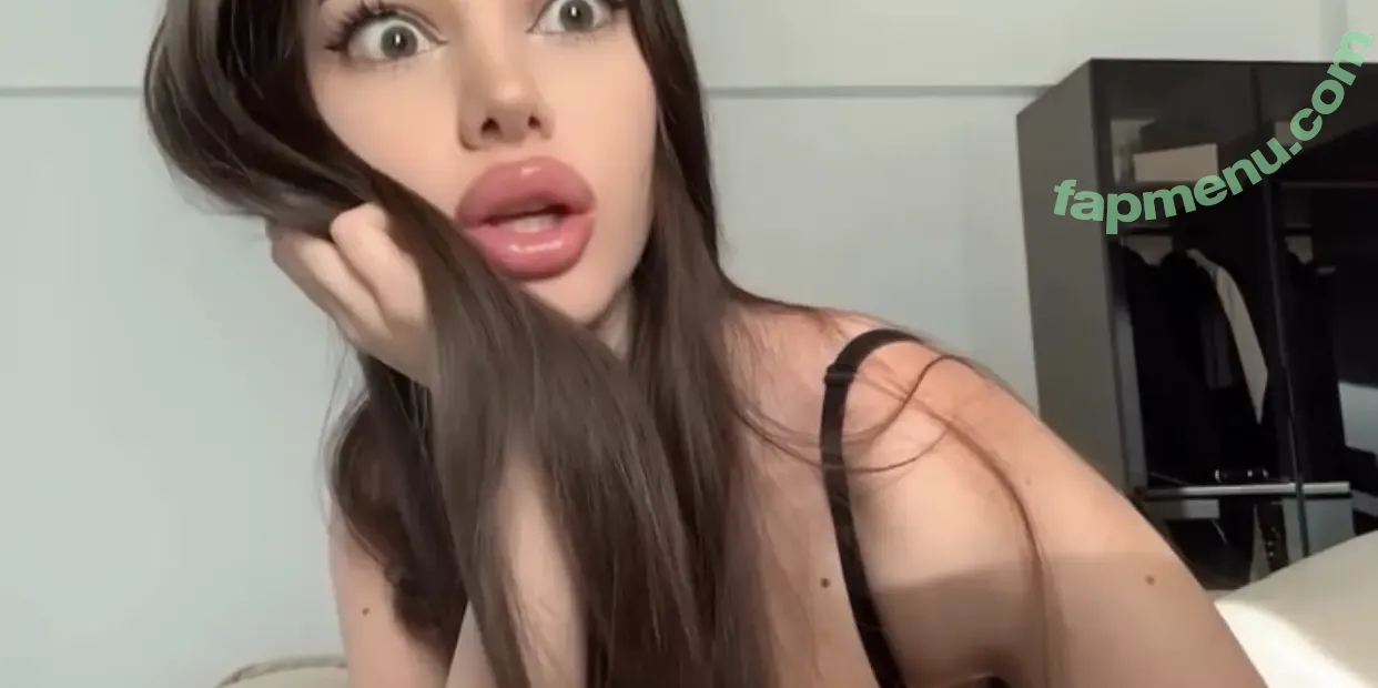 xjxulia nude photo #0026 (xjxulia)