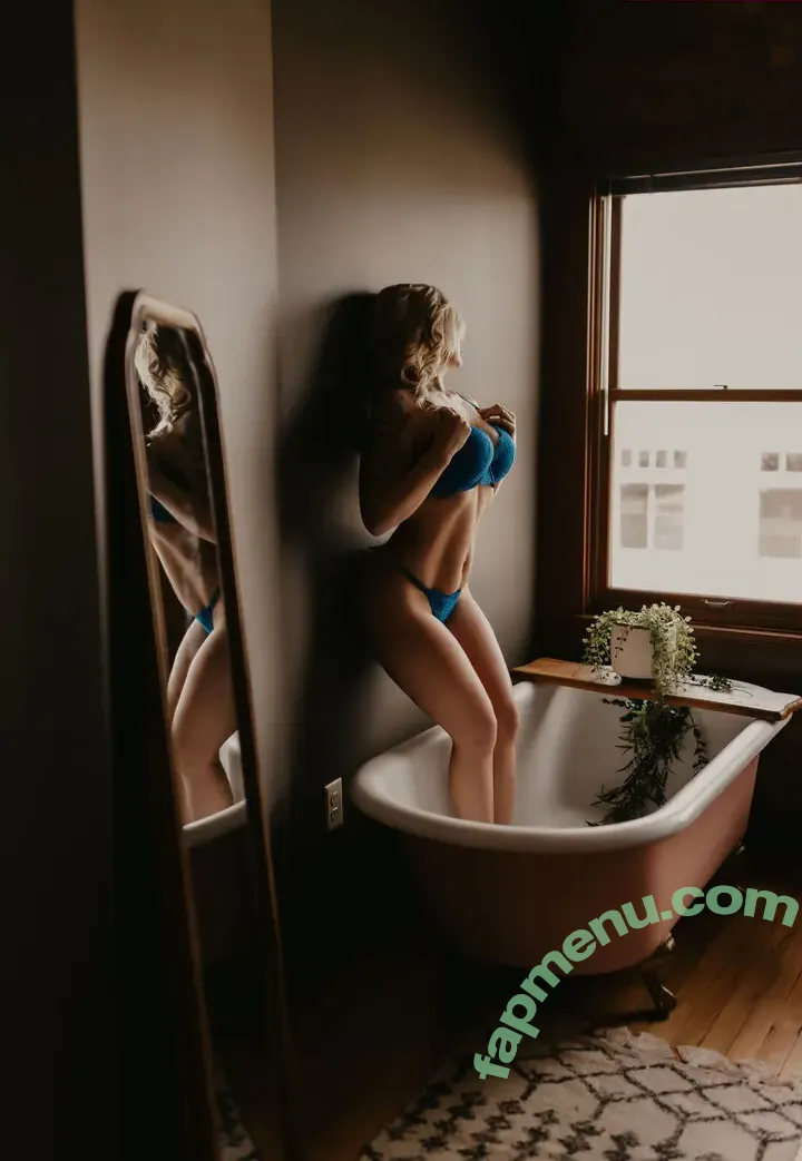 xmisskrisx nude photo #0081 (xmisskrisx)