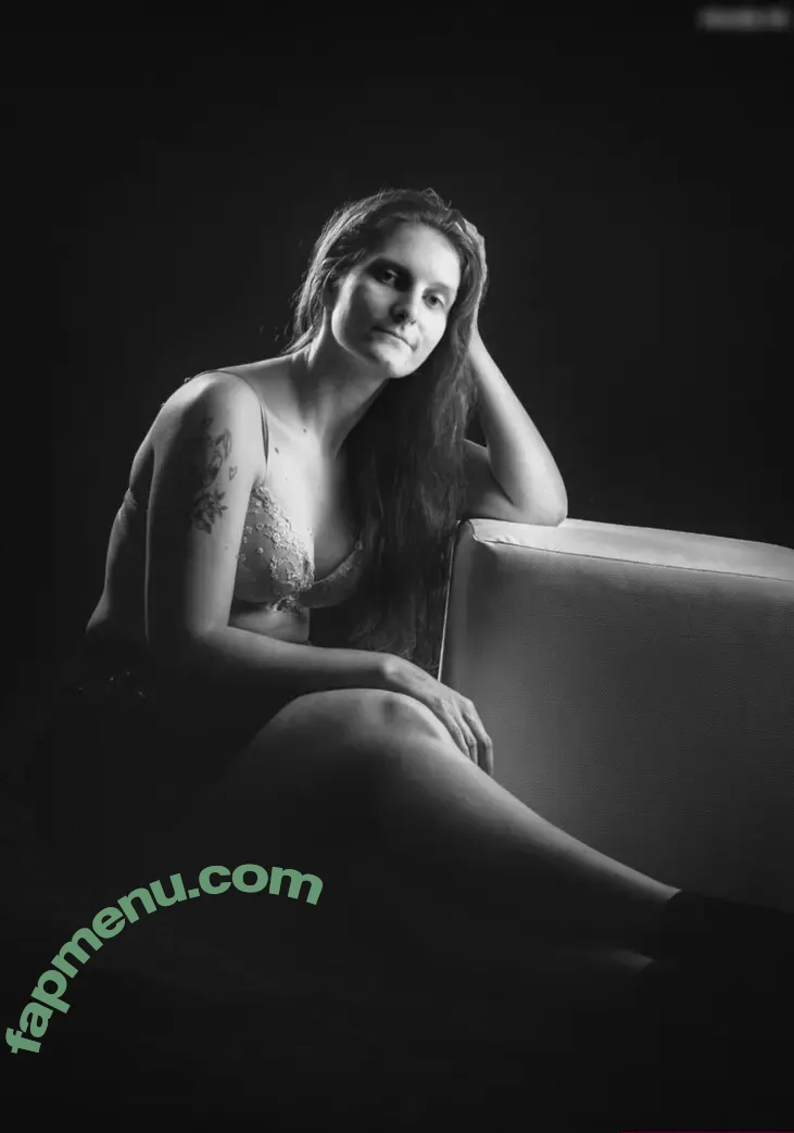 xmrs_hrzx nude photo #0071 (xmrs_hrzx)