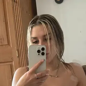 xo_.megan_.xox / megsj0j nude photo #0011