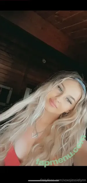xoxojessielynn / immasucker4you nude photo #0003