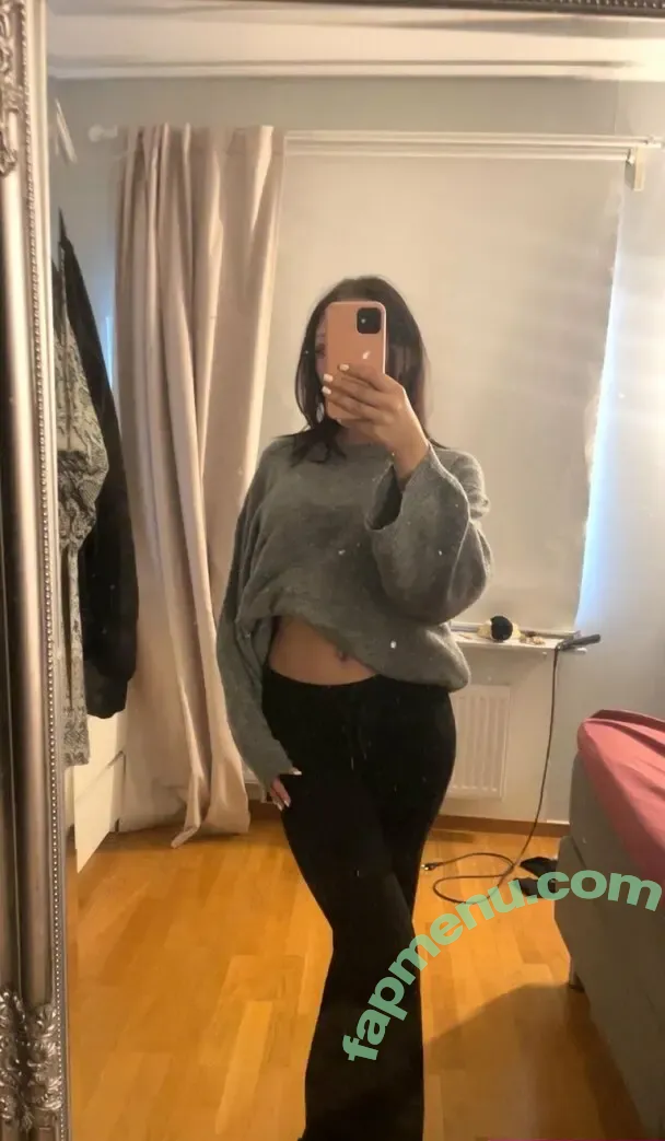 xtraalltjoline nude photo #0016 (stenqvistjolinee)