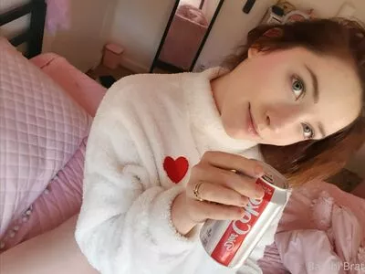 xxbambibratxx / xxabbygrayxx nude photo #0072
