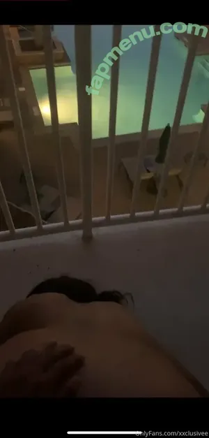  nude photo #0004
