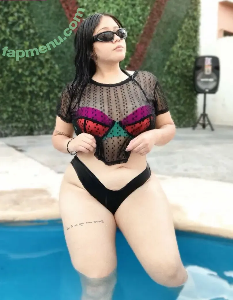 Xximev nude photo #0004 (marikamilaniofficial)