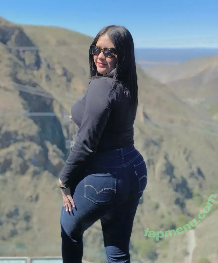 Xximev nude photo #0009 (marikamilaniofficial)