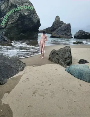  nude photo #0005