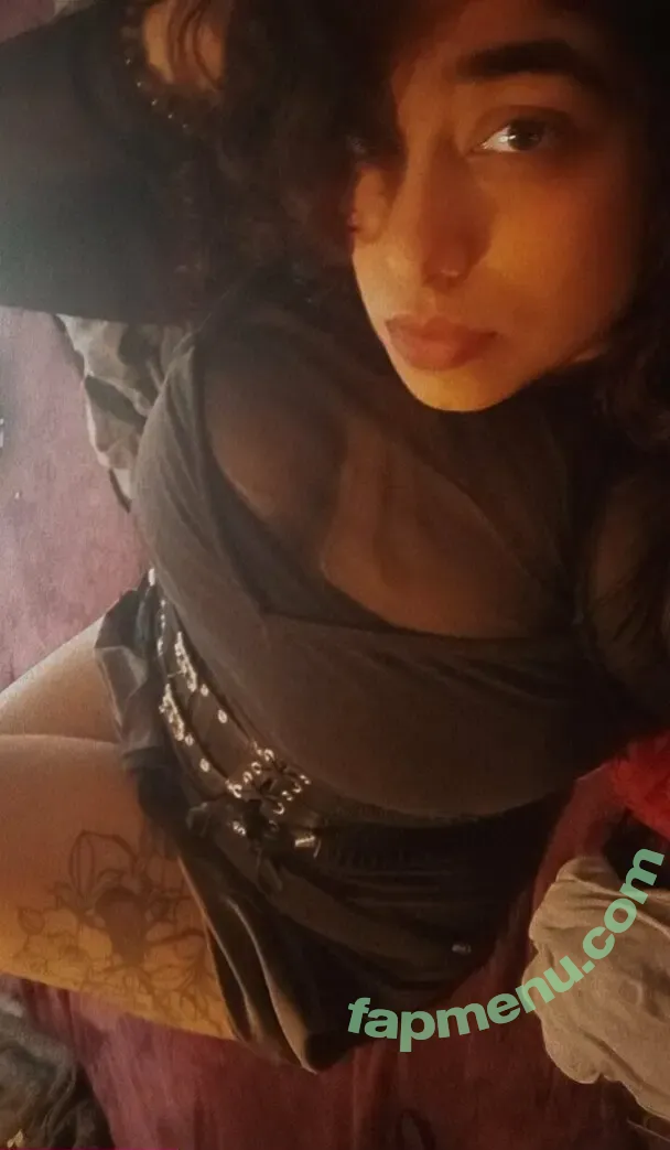 xxqueenxxx nude photo #0011 (screamqueeenxx)