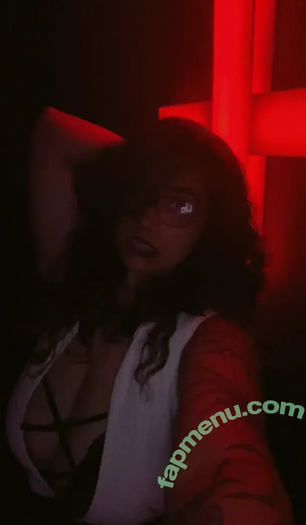 xxqueenxxx nude photo #0019 (screamqueeenxx)