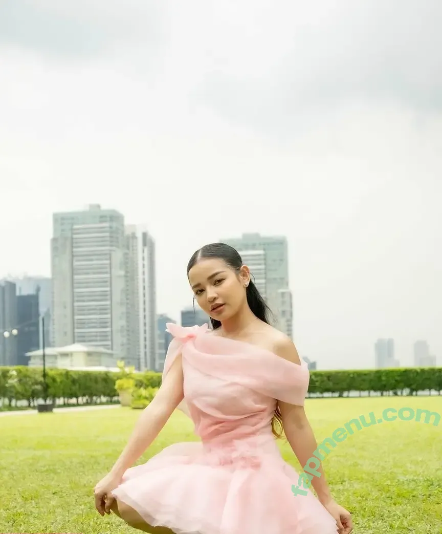 Xyriel Manabat nude photo #0016 (XyrielManabattt / xyrielmanabat_)