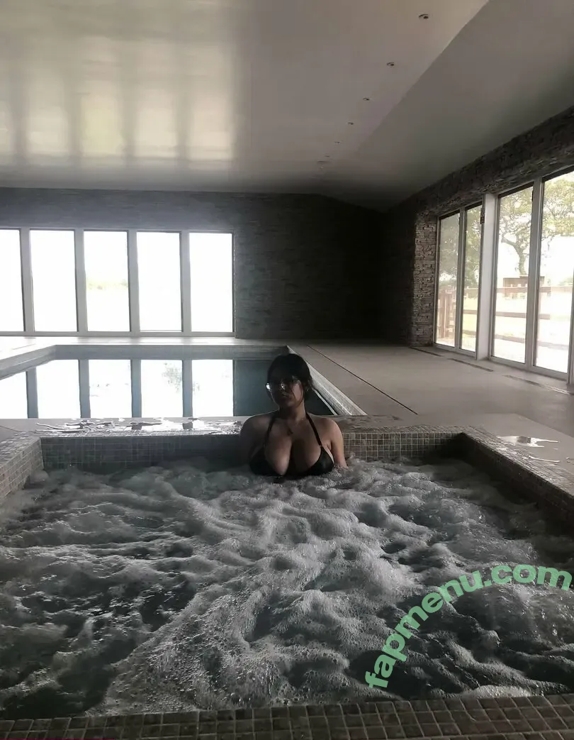 xyz_riin nude photo #0012 (xyz_riin)