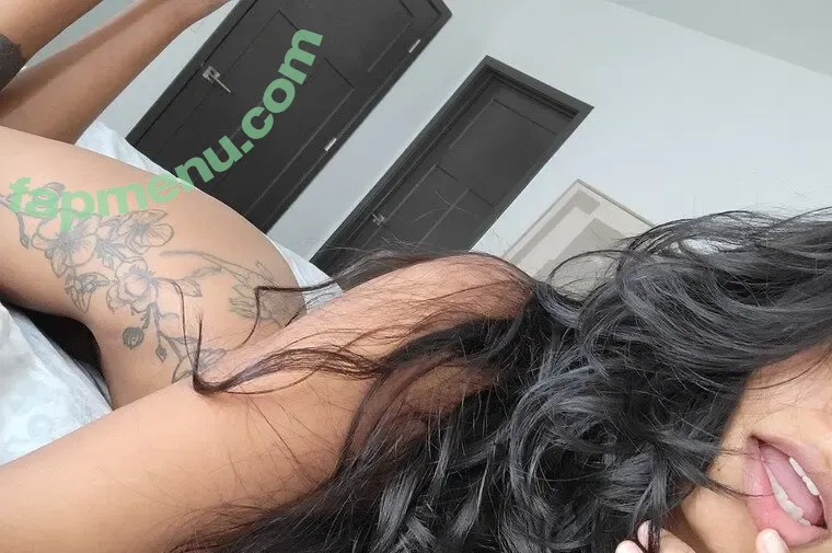 xzaramx nude photo #0006 (saltcaracocoa / xzaram.x / zaramx)