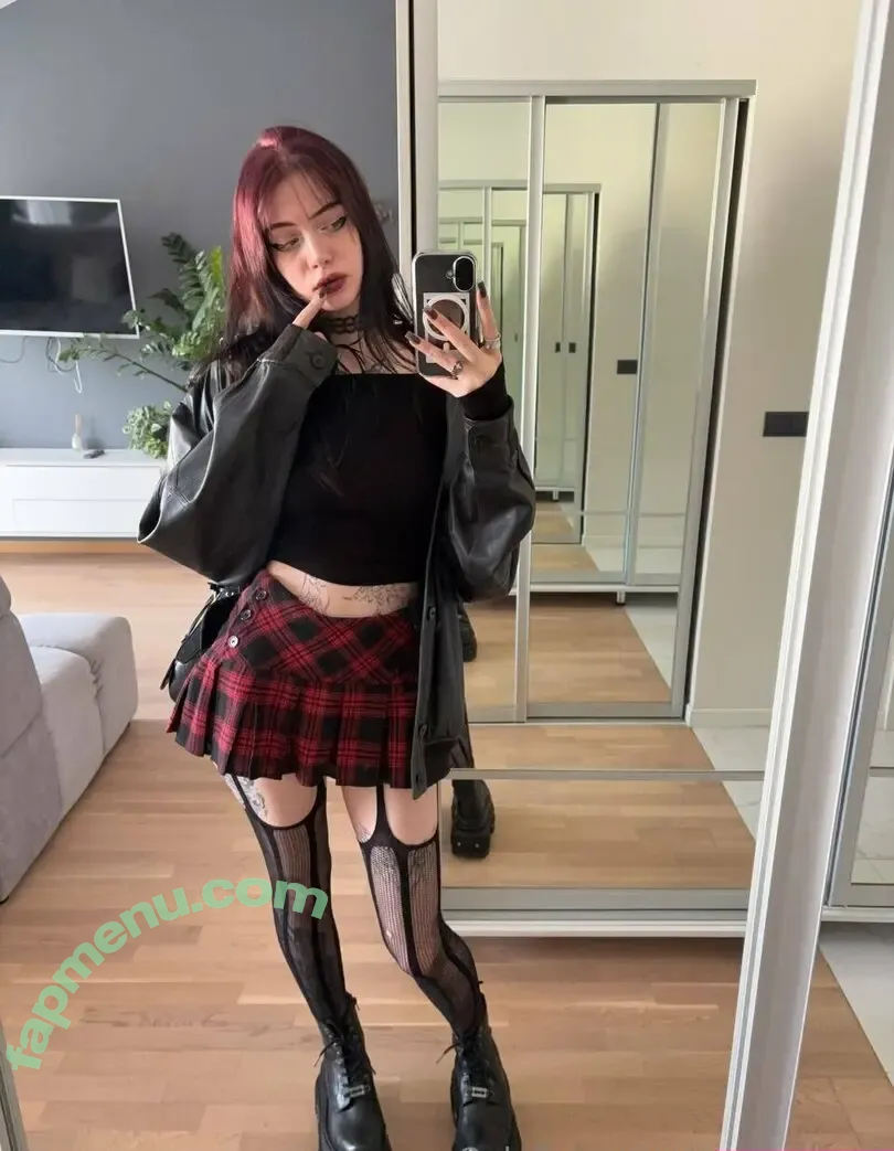 y0urgothgirl nude photo #0002 (itsurgothgirl)