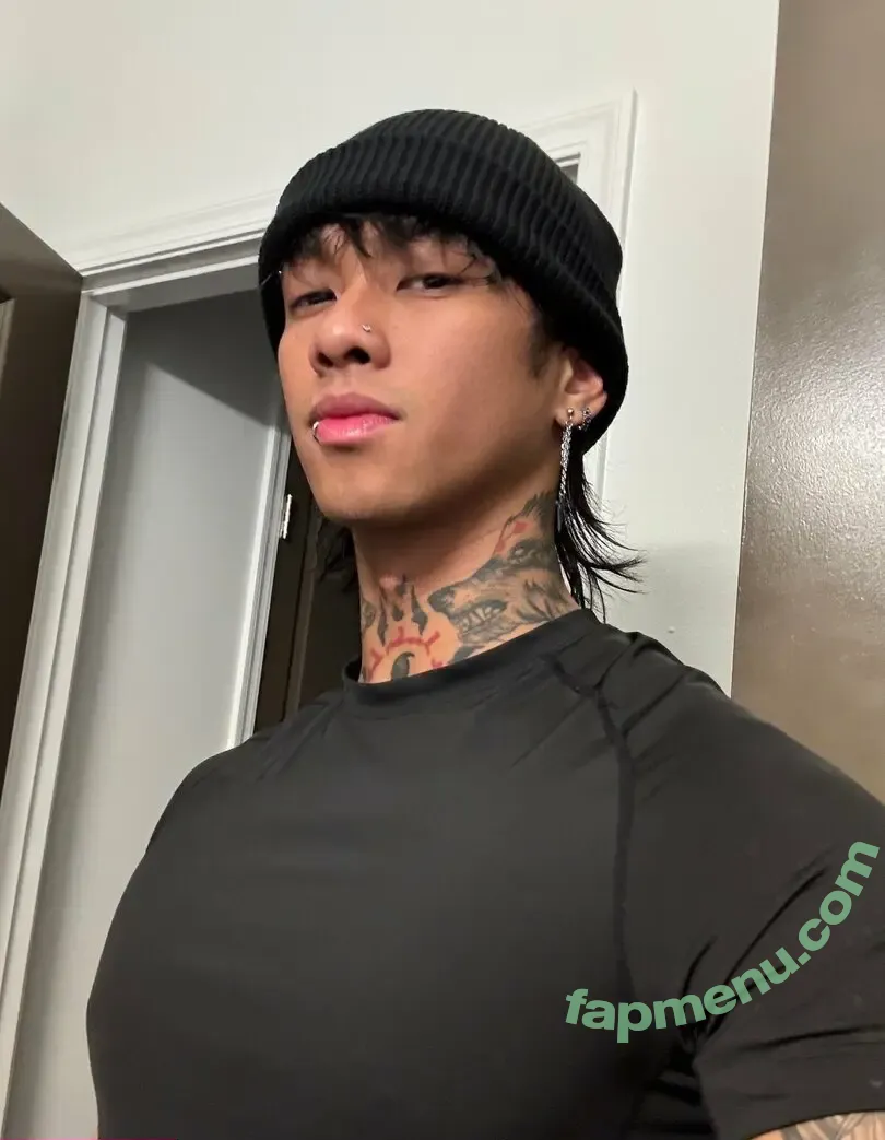 yaboymaloy nude photo #0024 (ya_boy_maloy)