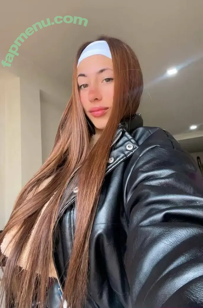 yani18 nude photo #0027 (_yani18)
