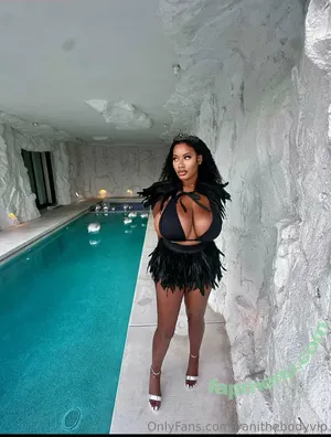 yanithebodyvip / yani.the.body nude photo #0016