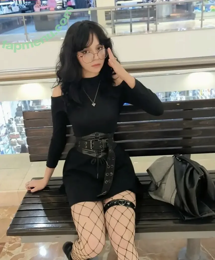 yarelimichelle__ nude photo #0007 (michsopy / yareli_michelle_ / yarelisopy)