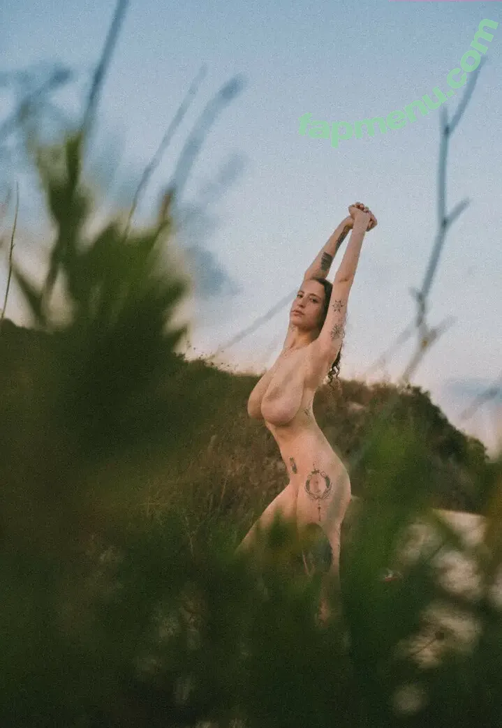 Yasmin_avrahami nude photo #0085 (AvrahamiYasmin / photoart_il / tsyasmin)