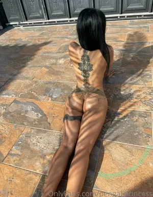 Yasmina Khan / pengaliprincess / yasmina__khanx nude photo #0022