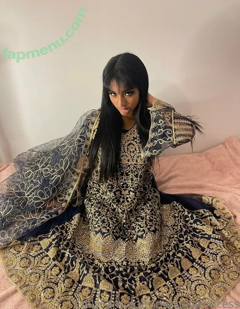 Yasmina Khan nude photo #0011 (pengaliprincess / yasmina__khanx)