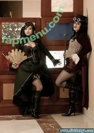 Yaya Han / yayahan nude photo #0036