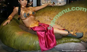 Yaya Han / yayahan nude photo #0038
