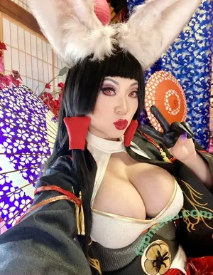 Yaya Han / yayahan nude photo #0050