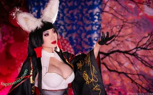 Yaya Han / yayahan nude photo #0051