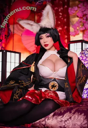 Yaya Han / yayahan nude photo #0052