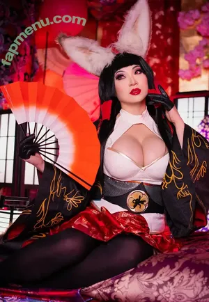 Yaya Han / yayahan nude photo #0053