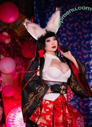 Yaya Han / yayahan nude photo #0054