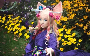 Yaya Han / yayahan nude photo #0072