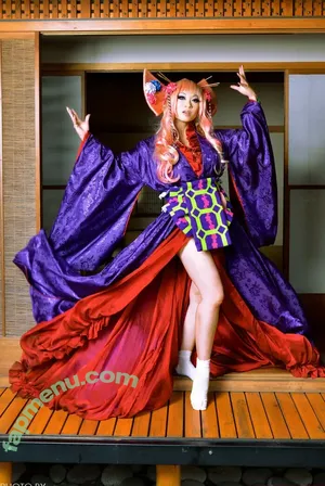 Yaya Han / yayahan nude photo #0074