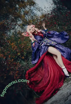 Yaya Han / yayahan nude photo #0078