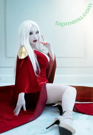 Yaya Han / yayahan nude photo #0094