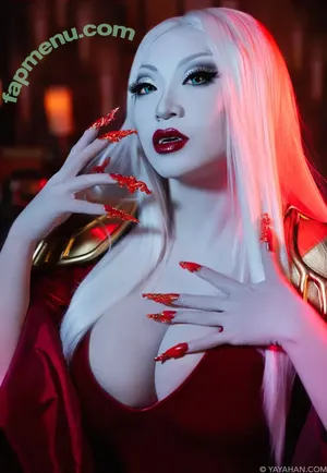 Yaya Han / yayahan nude photo #0098