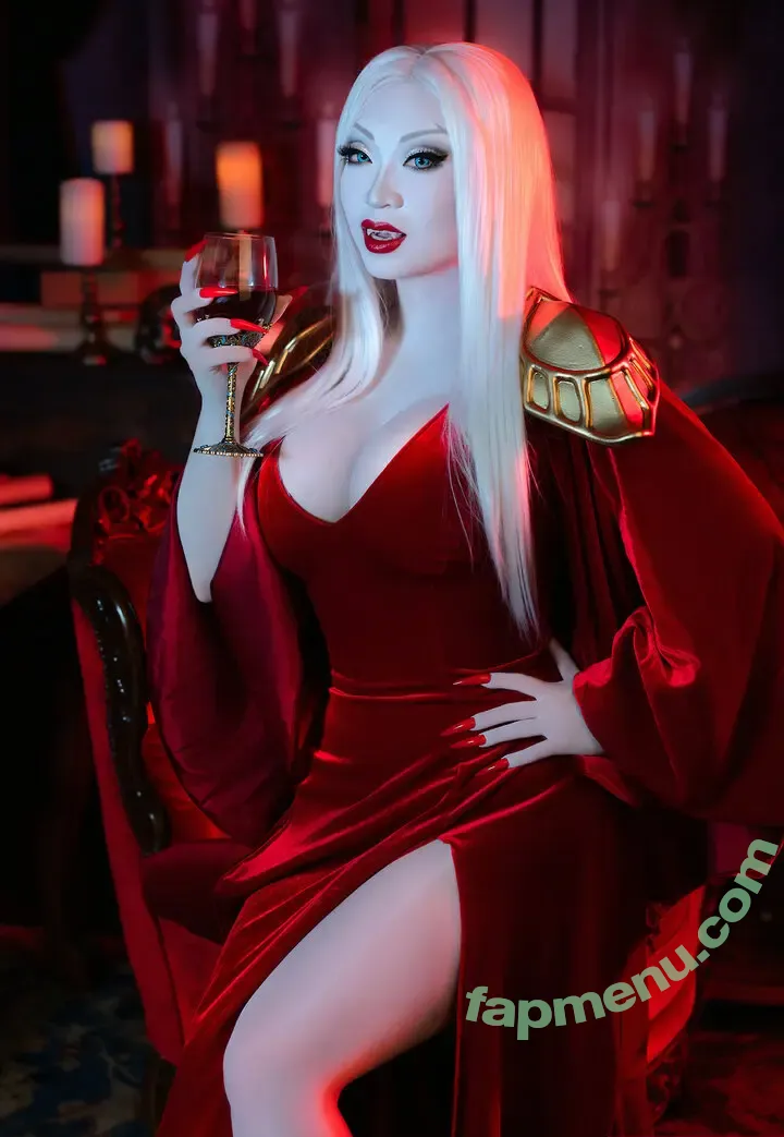 Yaya Han nude photo #0100 (yayahan)
