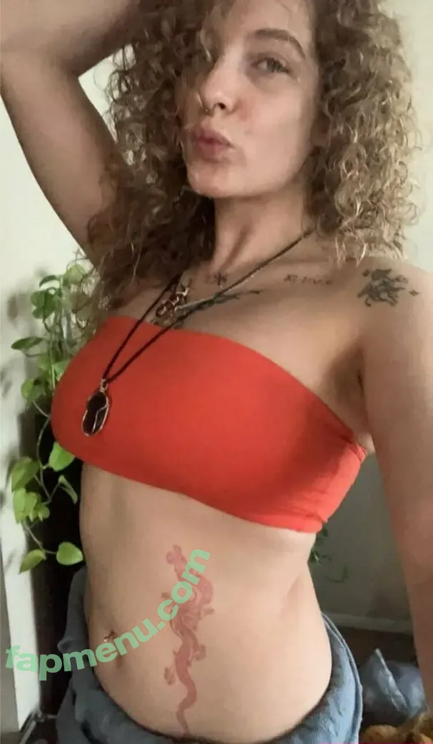 yaya579 nude photo #0006 (spicyygirll555)