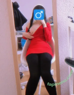 Yclawz nude photo #0003