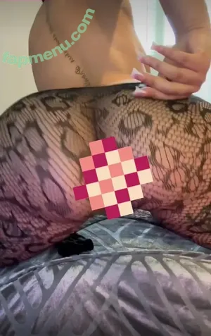 yell0wp0rntapez / jake_inphamous nude photo #0052